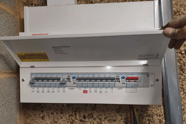 Fusebox Replacement